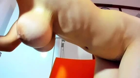 Hot Myla_angel's Boobs Hanging and Bouncing!