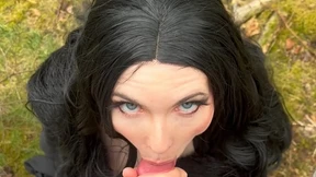 Yennefer & Geralt are up in the woods – Witcher cosplay like you've never seen it before