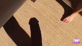 Stunning US Vixen Provides Scorching Handjob By The Swimming Pool