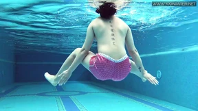 Teen nympho Lady Dee gets wild and nasty in Czech swim nympho party