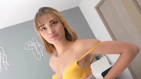 18-Year-Old Colombian Cutie Shreds It in Glamorous Fake Model Casting
