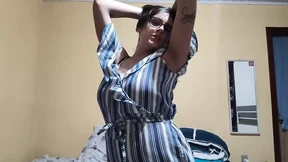 Busty Pregnant Makes Her Tits Busty Pregnant Makes Her Tits