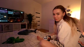 Riding him hard gets her intense orgasmic squirt instead of playing around!!