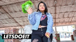 Raunchy Latina Bombshell Xiomara Soto Scores Sultry Oily Bang