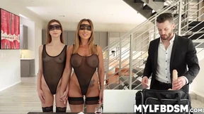 Blindfolded Teen Learns BJ From&#x7ECF;&#x9A8C; MILF