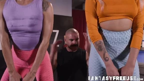 Hunky Coach Fills Babe With Wisdom In The XXX Sense