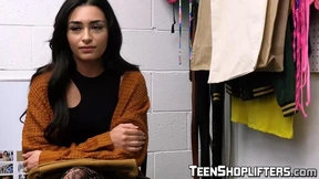 Kinky Officer Rode and Ravished the Tender Vagina&#x270C; of Young Vanessa Star