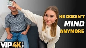 HUNT4K I closed my BF’s eyes with banknotes and sucked stranger’s cock! I’m not that shy