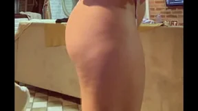 Grandma's niece fantasy is being exposed by a horny🥵 grandma, is that good ?? Grandma's niece fantasy is being exposed by a horny🥵 grandma, is that good ??