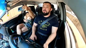 Her horny🥵 ride-hopper flaunts flesh sans undies, Uber Joe gets cravin' Her horny🥵 ride-hopper flaunts flesh sans undies, Uber Joe gets cravin'