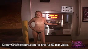 Sexy amateur babe drops raw, unleashing curvy booty on unsuspecting public Sexy amateur babe drops raw, unleashing curvy booty on unsuspecting public