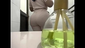 Busty Bathroom Bimbo Nurse Got Stretched to its Limits