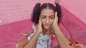 'Stepdad Fucks Teeny Daughter's Ass&#x1F351;, She Loves It!'