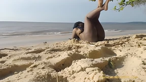 Totally bare, booty shaking in broad daylight, nasty public perversion unleashed