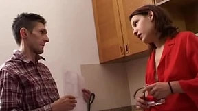 Slutty babe swaps salivary secrets for cash at high-priced cock&#x1F346;-sucking convention