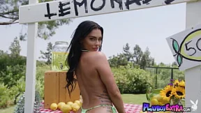 Vulga, voluptuous vixen Kaitlynn Anderson flaunts her gargantuan gazongas, hawking homemade lemonade Vulga, voluptuous vixen Kaitlynn Anderson flaunts her gargantuan gazongas, hawking homemade lemonade