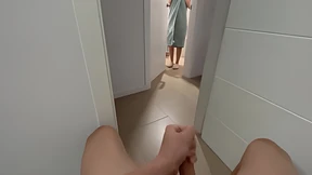 I take a peek at my stepsis getting me off in the bathroom, getting a blowie till I nutted