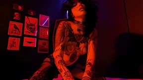 Dark-haired Devil Aurora Craves Brutal F**k Session With Tattooed Banger