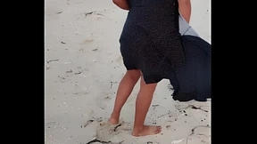 Public Beach Flashing&#x6DEB;&#x884C;