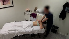 Gorgeous Japanese Waitress Fights Her Temptation, Then Can't Resist Big高潮In Massage Session Gorgeous Japanese Waitress Fights Her Temptation, Then Can't Resist Big高潮In Massage Session