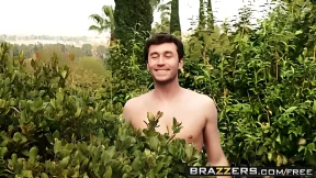 Brazzers: Big Boobs Banged Outdoors With RayVeness & James Deen