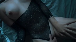 Years-long Affair: Sister's Cunt&#x270C; Sucked, Shared Sheets Next