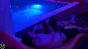 Italian Ricca finds a guy by pool and takes him online to get her asshole screwed - DIAL ITA Italian Ricca finds a guy by pool and takes him online to get her asshole screwed - DIAL ITA