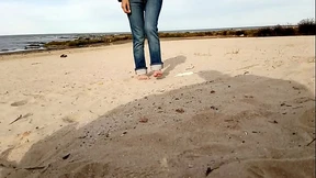 walk on the beach ends with an insertion in the cock, brunette, big ass, busty, big cock, man in underwear walk on the beach ends with an insertion in the cock, brunette, big ass, busty, big cock, man in underwear