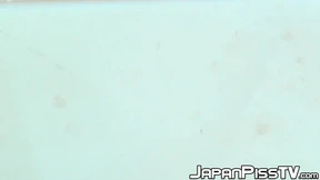 Japanese amateur babes having a peeing contest