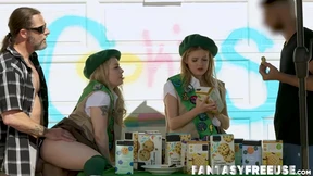 Long haired guy eats a Girl Scouts pussy Long haired guy eats a Girl Scouts pussy