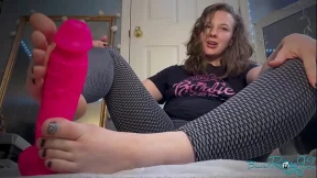 Big Dildo Footjob Big Dildo Footjob