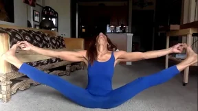 Ginger MoistHer Tease You in Blue - Lay Down Comedy! Nipples, smiles, Try to Lick myself Ginger MoistHer Tease You in Blue - Lay Down Comedy! Nipples, smiles, Try to Lick myself