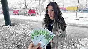 Hustler's Hustle on Rails, Bimbo Whores Out Funds