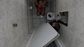 He went to his buddy's bathroom to pee, forgot to lock the door, friend walked in and grabbed her ass🍑 He went to his buddy's bathroom to pee, forgot to lock the door, friend walked in and grabbed her ass🍑
