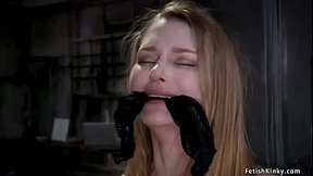 Blonde beauty seduced and doubled-teamed by a tattooed hacker and her stepbrother agent Blonde beauty seduced and doubled-teamed by a tattooed hacker and her stepbrother agent