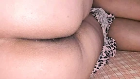 Watch wifey's anus constrict tightly around his throbbing cock&#x1F32D;