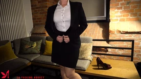 Juicy administrative assistant gets down-and-dirty in the steamy soapy suds - executive tramp Juicy administrative assistant gets down-and-dirty in the steamy soapy suds - executive tramp