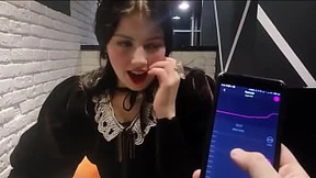 Restaurant rendezvous turns raunchy as girlfriend gets ravished by omni-blast Restaurant rendezvous turns raunchy as girlfriend gets ravished by omni-blast