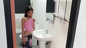 Filthy Filipina femme fatale forces facial fucking on willing victim