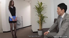 Japanese otaku sweetheart sucks cock🌭 on transparent glass desk after boss' meeting Japanese otaku sweetheart sucks cock🌭 on transparent glass desk after boss' meeting