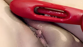 DEEDEE pleasure her juicy fatty vagina&#x270C;