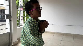 Big Ass Latina Seduces a Small Religious Man Who Visits Her to Preach to Her but Ends up Him Hard Until She Receives All Hismilk