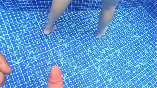 I CATCH A STRANGER WITH A HUGE ASS IN THE POOL AND PUNCH MY DICK STRAIGHT IN HER PUSSY