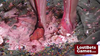 A Tantalizing Strip Facial Game Where Girls Take Turns with a Knob