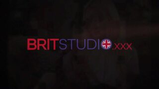 Intense oral😜 sex on a platinum-haired siren