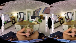 Boss woman Mia Malkova pulls out all her tricks to ensure her best employee stays alongside her company