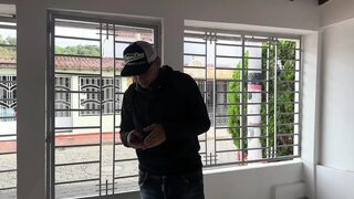 My boyfriend Arrives From a Trip so as a Welcome Gift I Give Him My Delicious Pussy to Taste 