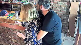 Pool boy's cock🌭 ravaging my wife's soaked pussy✌ live on