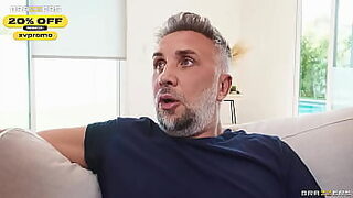 Queenie Sateen & Eliza Ibarra: Neighborly Cock🌭 Battle in Lewd