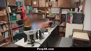 Lp Officer Catches Sly Suspect Naiomi Mae in The Act